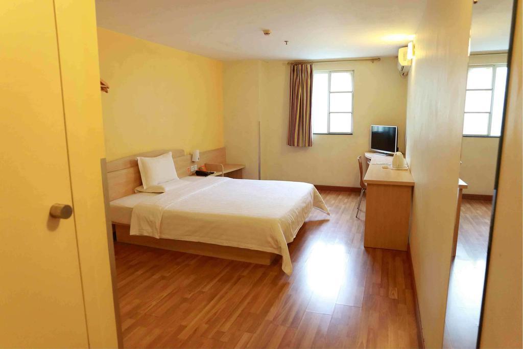 7Days Inn Heyuan Cultrual Palace Renren Le الغرفة الصورة