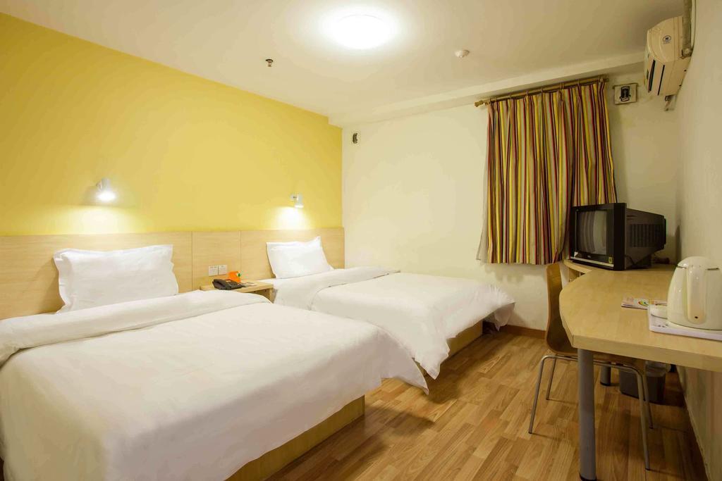 7Days Inn Heyuan Cultrual Palace Renren Le الغرفة الصورة